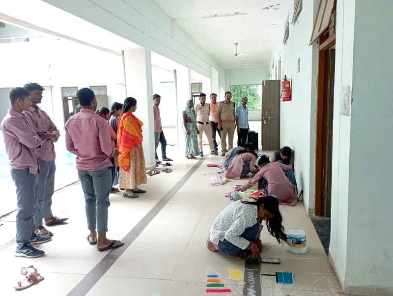 सेवा संकल्प अभियान के तहत शासकीय महाविद्यालय सिलौंडी में रंगोली, चित्रकला एवं पोस्टर प्रतियोगिता आयोजित